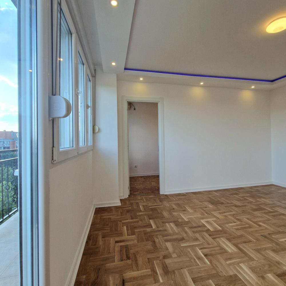 Stan na prodaju u Beogradu, Lion, dvoiposoban, 60m2, cena 239000 evra