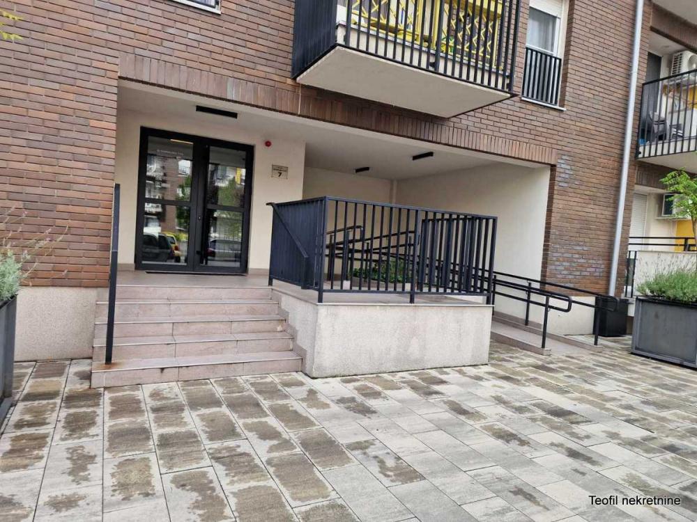 Stan na prodaju u Beogradu, Zemun, jednosoban, 35m2, cena 145000 evra