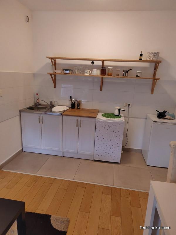 Stan na prodaju u Beogradu, Zemun, jednosoban, 35m2, cena 145000 evra