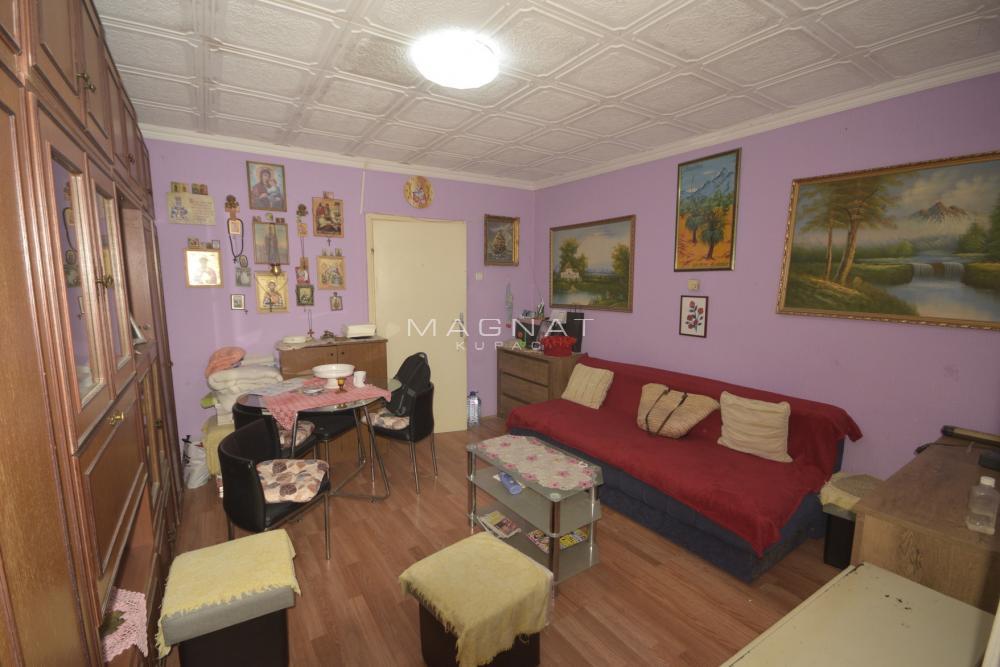 Stan na prodaju u Beogradu, Borča, jednosoban, 29m2, cena 54900 evra