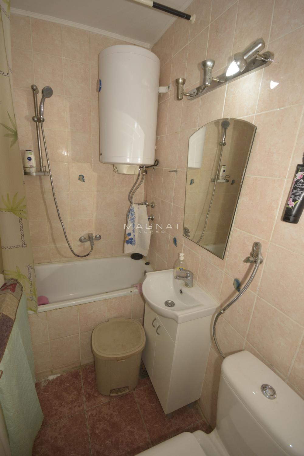 Stan na prodaju u Beogradu, Borča, jednosoban, 29m2, cena 54900 evra