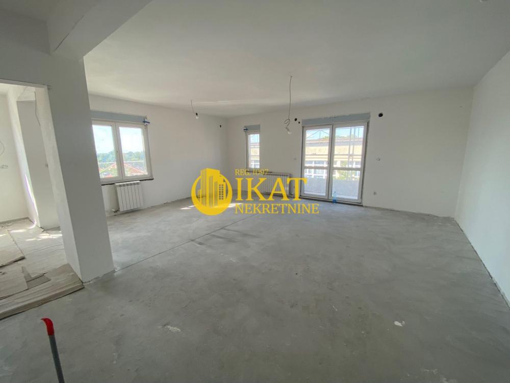 Stan na prodaju u Beogradu, Zvezdara, troiposoban, 114m2, cena 342000 evra