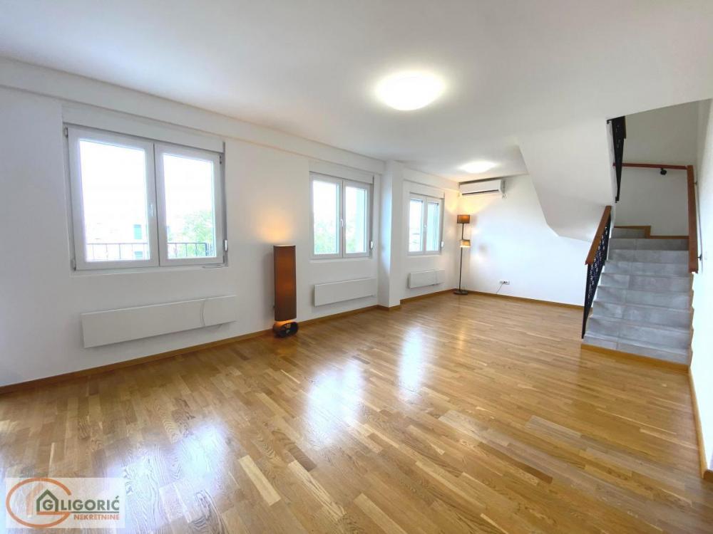 Stan na prodaju u Beogradu, Voždovac, cetvorosoban, 103m2, cena 320000 evra