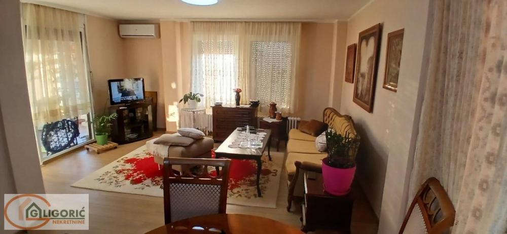 Stan na prodaju u Beogradu, Cerak, dvosoban, 59m2, cena 198000 evra