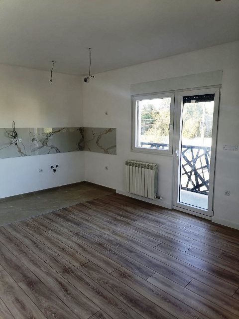 Stan na prodaju u Beogradu, Ledine, trosoban, 53m2, cena 103960 evra