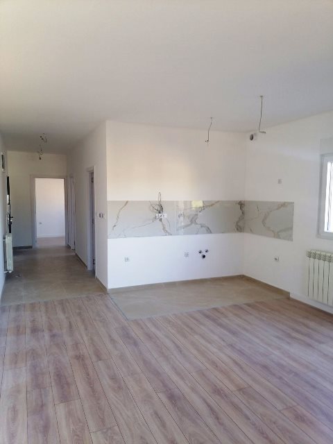 Stan na prodaju u Beogradu, Ledine, trosoban, 53m2, cena 103960 evra