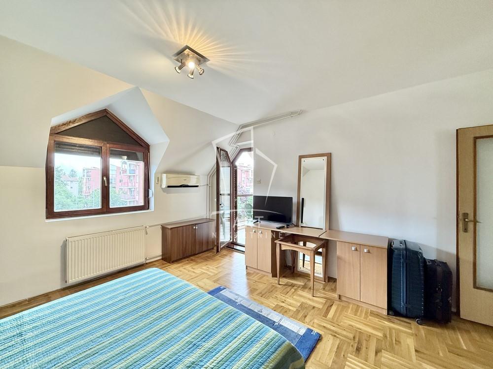 Stan na prodaju u Beogradu, Borča, dvosoban, 65m2, cena 150000 evra