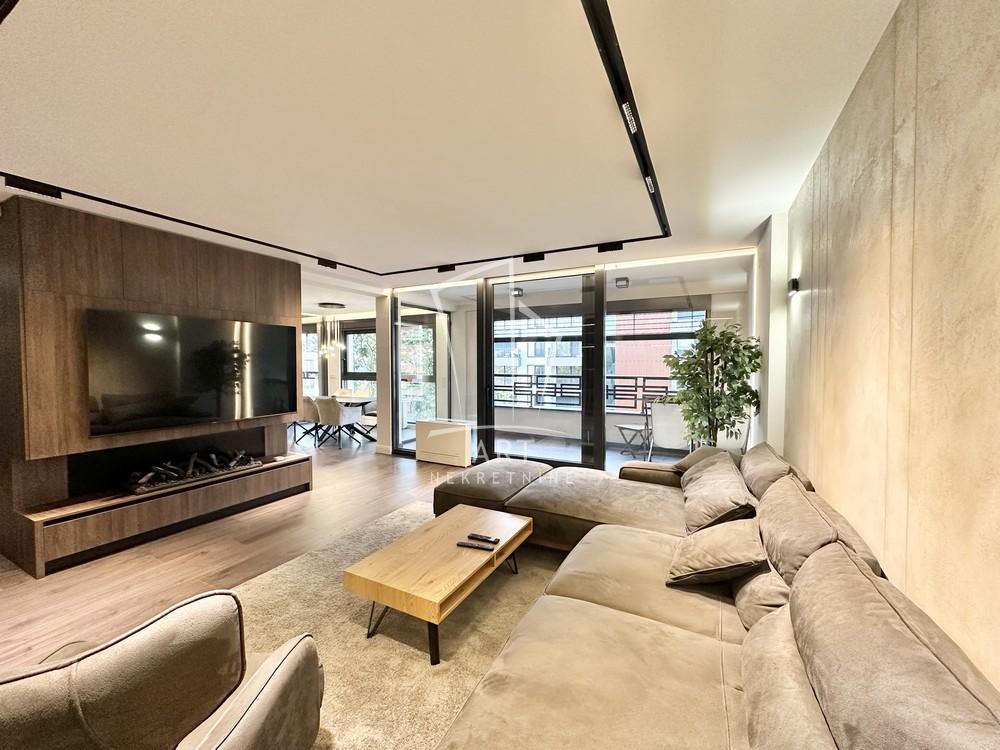 Stan na prodaju u Beogradu, Vračar, 198m2, cena 820000 evra