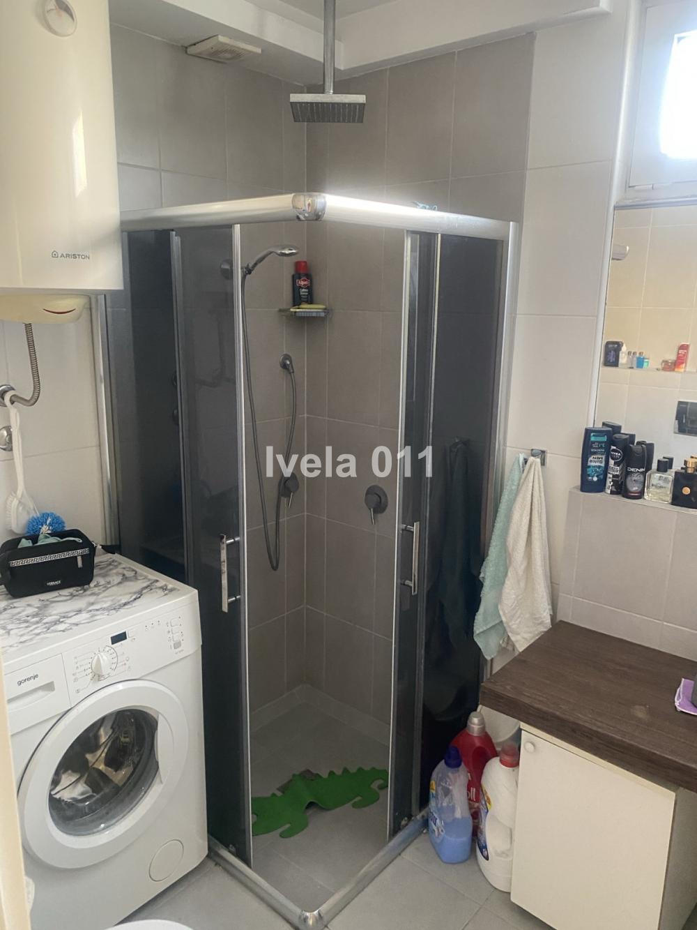 Stan na prodaju u Beogradu, Crveni Krst, cetvorosoban, 81m2, cena 298000 evra