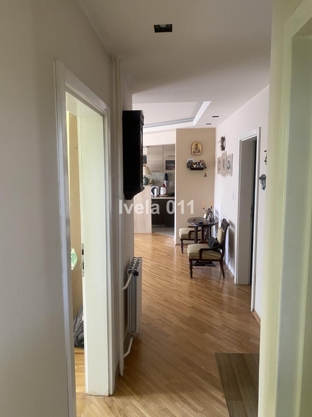 Stan na prodaju u Beogradu, Crveni Krst, cetvorosoban, 81m2, cena 298000 evra
