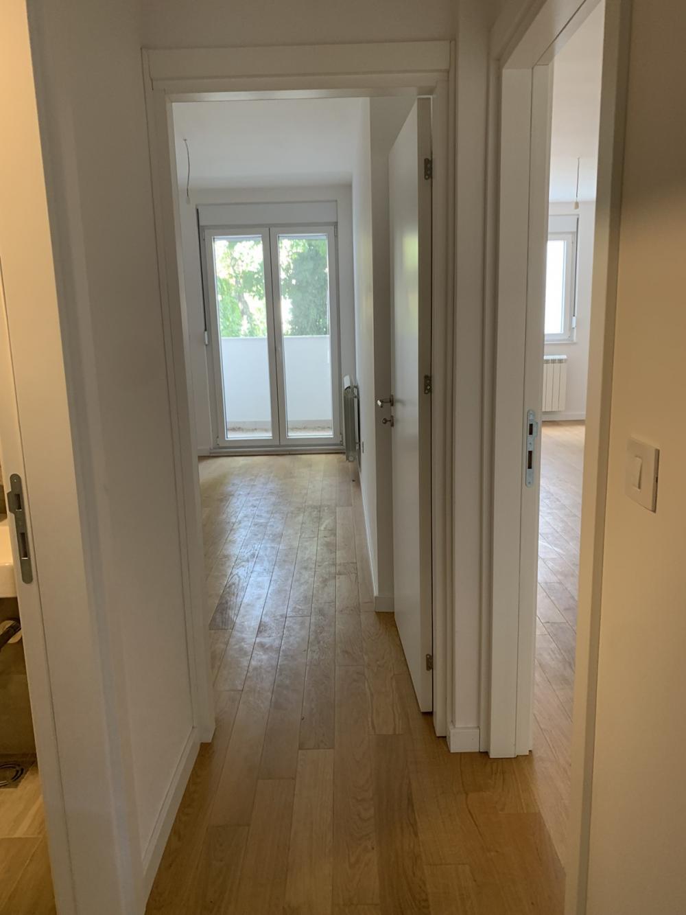 Stan na prodaju u Beogradu, Vukov spomenik, trosoban, 66m2, cena 277200 evra