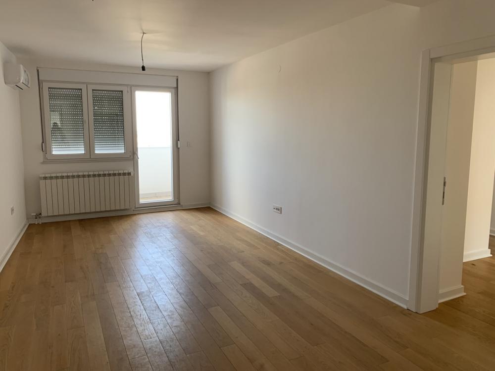 Stan na prodaju u Beogradu, Vukov spomenik, cetvorosoban, 85m2, cena 357000 evra