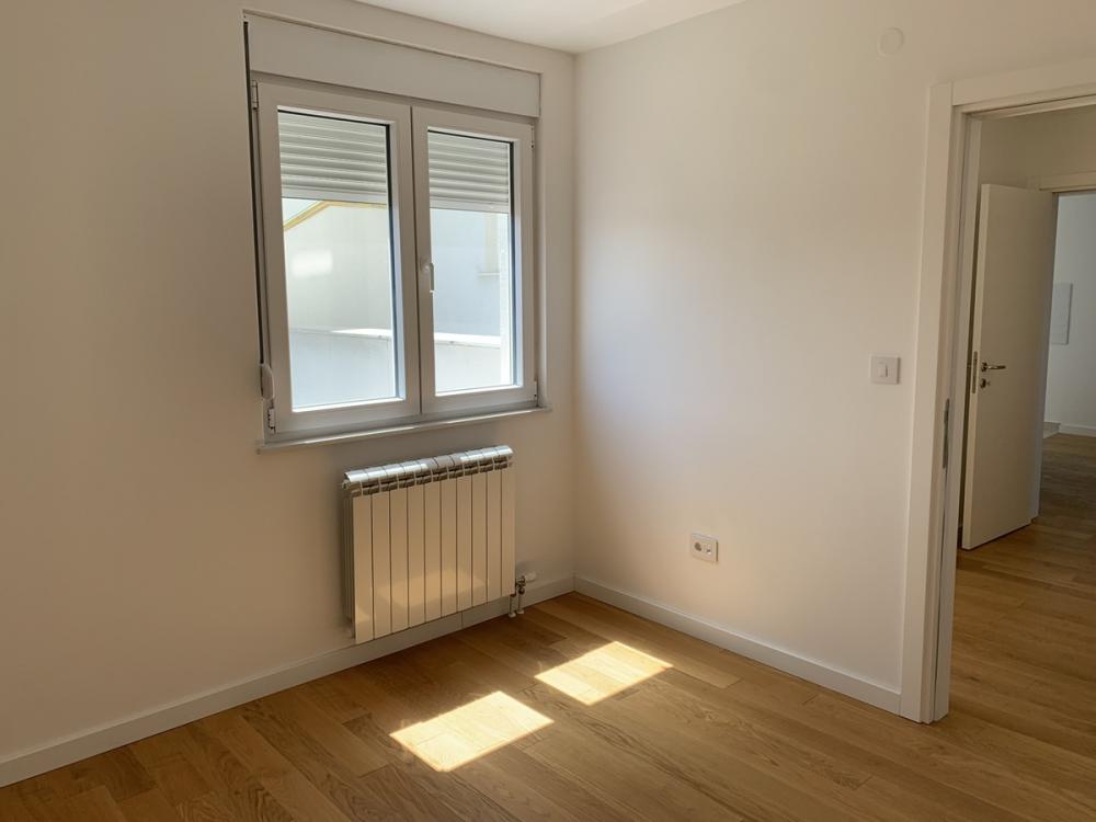 Stan na prodaju u Beogradu, Vukov spomenik, cetvorosoban, 95m2, cena 399000 evra