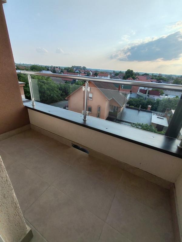 Stan na prodaju u Beogradu, Borča, dvosoban, 49m2, cena 83500 evra