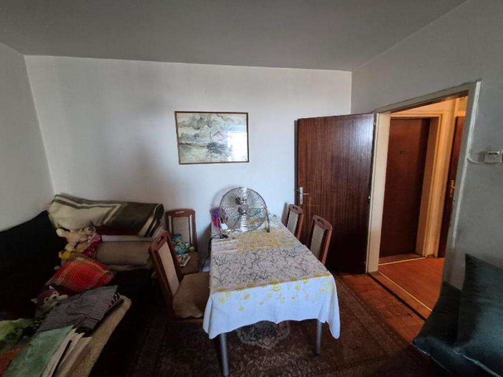 Stan na prodaju u Beogradu, Novi Beograd blok 28 (Potkovica), dvosoban, 67m2, cena 179000 evra