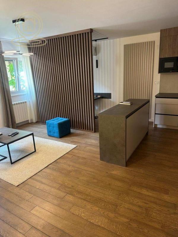 Stan na prodaju u Beogradu, Crveni Krst, dvoiposoban, 62m2, cena 275000 evra