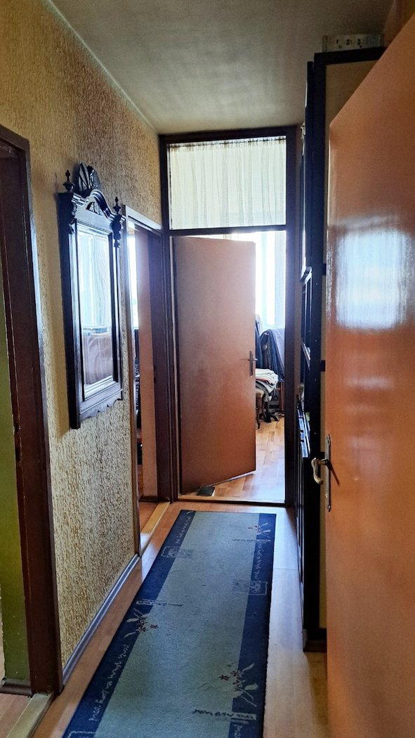 Stan na prodaju u Beogradu, Novi Beograd blok 11C (Stari Merkator), troiposoban, 87m2, cena 288000 evra