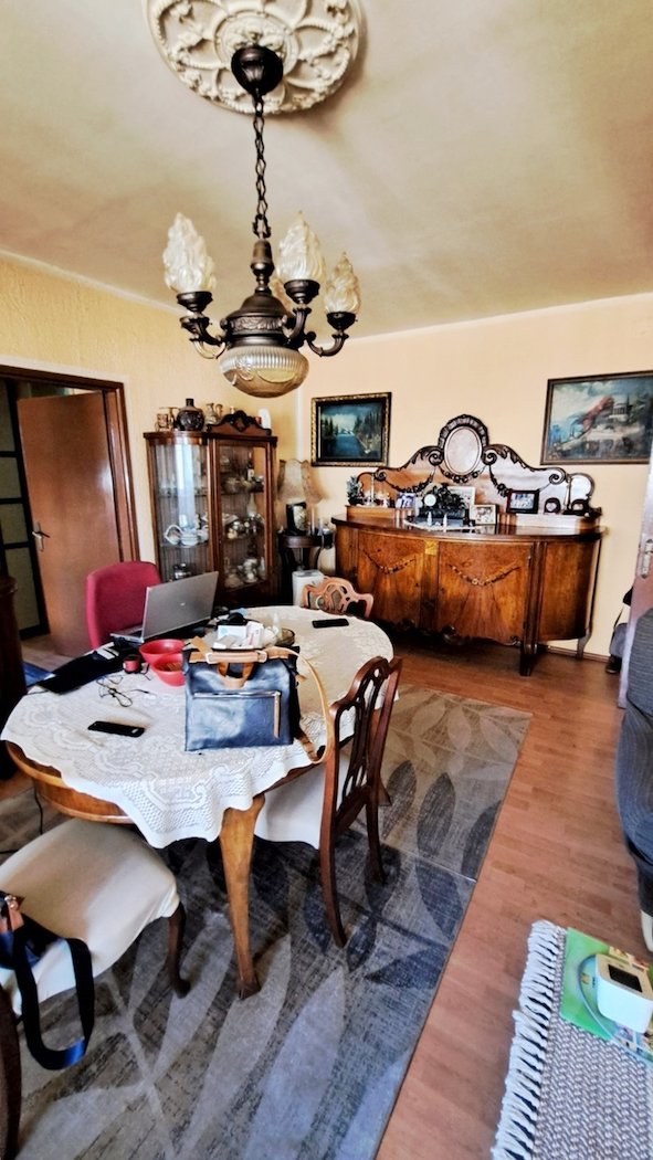 Stan na prodaju u Beogradu, Novi Beograd blok 11C (Stari Merkator), troiposoban, 87m2, cena 288000 evra