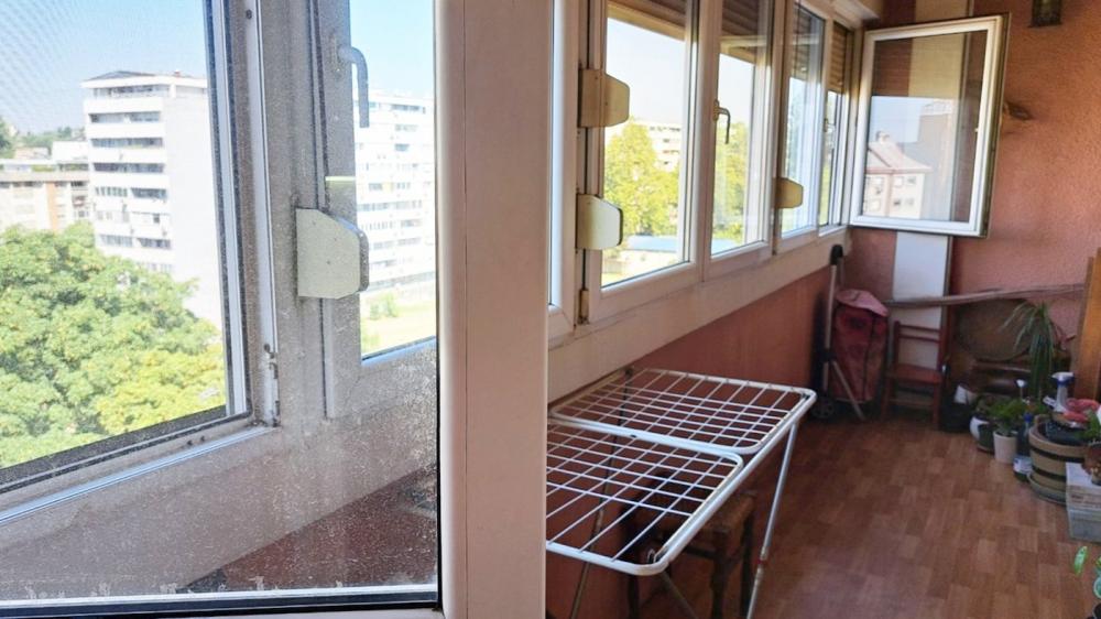 Stan na prodaju u Beogradu, Novi Beograd blok 11C (Stari Merkator), troiposoban, 87m2, cena 288000 evra