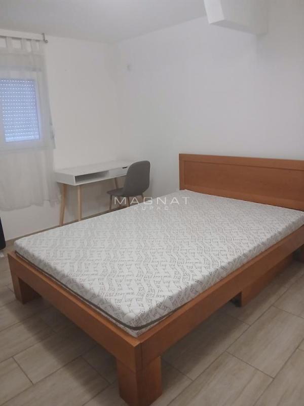 Stan na prodaju u Beogradu, Braće Jerković, jednoiposoban, 32m2, cena 93000 evra
