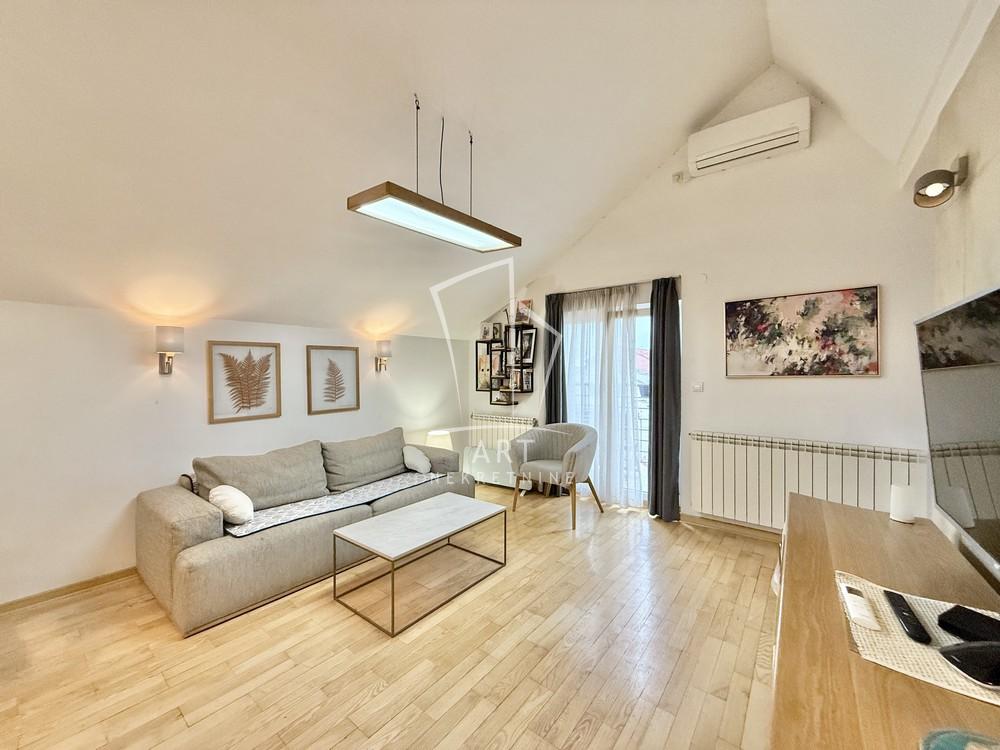 Stan na prodaju u Beogradu, Palilula, cetvorosoban, 84m2, cena 310000 evra