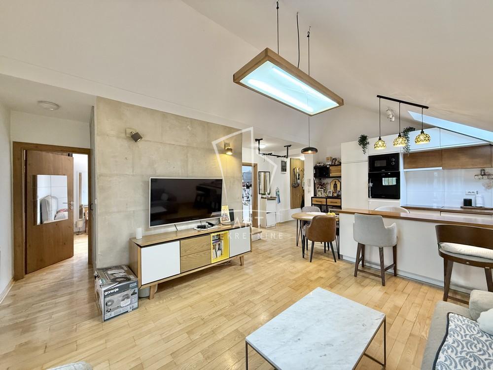 Stan na prodaju u Beogradu, Palilula, cetvorosoban, 84m2, cena 310000 evra