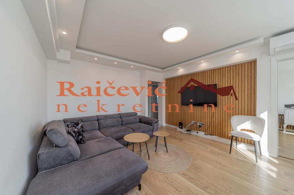 Stan na prodaju u Beogradu, Beograd (centar), trosoban, 136m2, cena 280000 evra