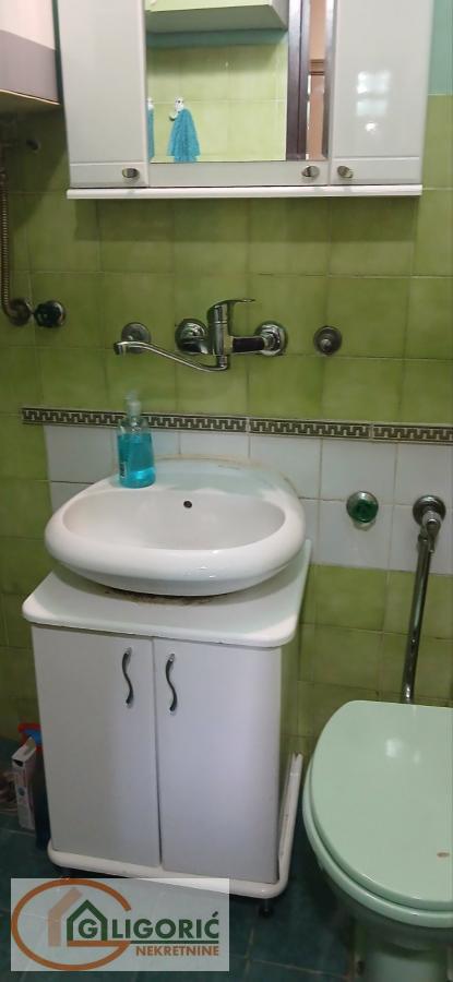 Stan na prodaju u Beogradu, Voždovac, dvoiposoban, 47m2, cena 157400 evra
