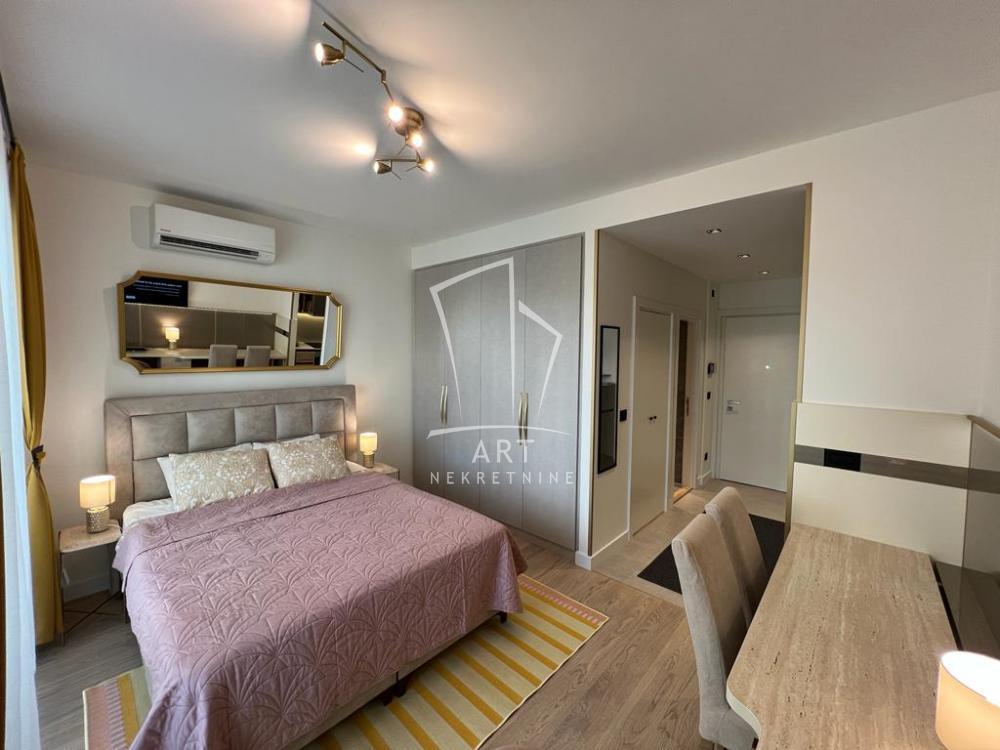 Stan na prodaju u Beogradu, Beograd na vodi, 27m2, cena 195000 evra