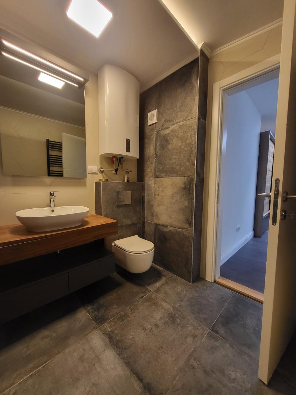 Stan na prodaju u Beogradu, Cvetkova pijaca, cetvorosoban, 150m2, cena 330000 evra