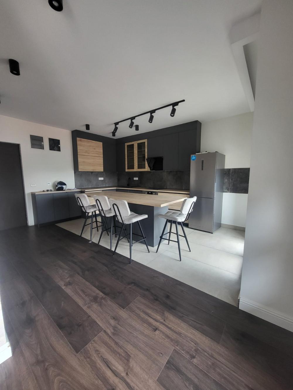 Stan na prodaju u Beogradu, Cvetkova pijaca, cetvorosoban, 150m2, cena 330000 evra