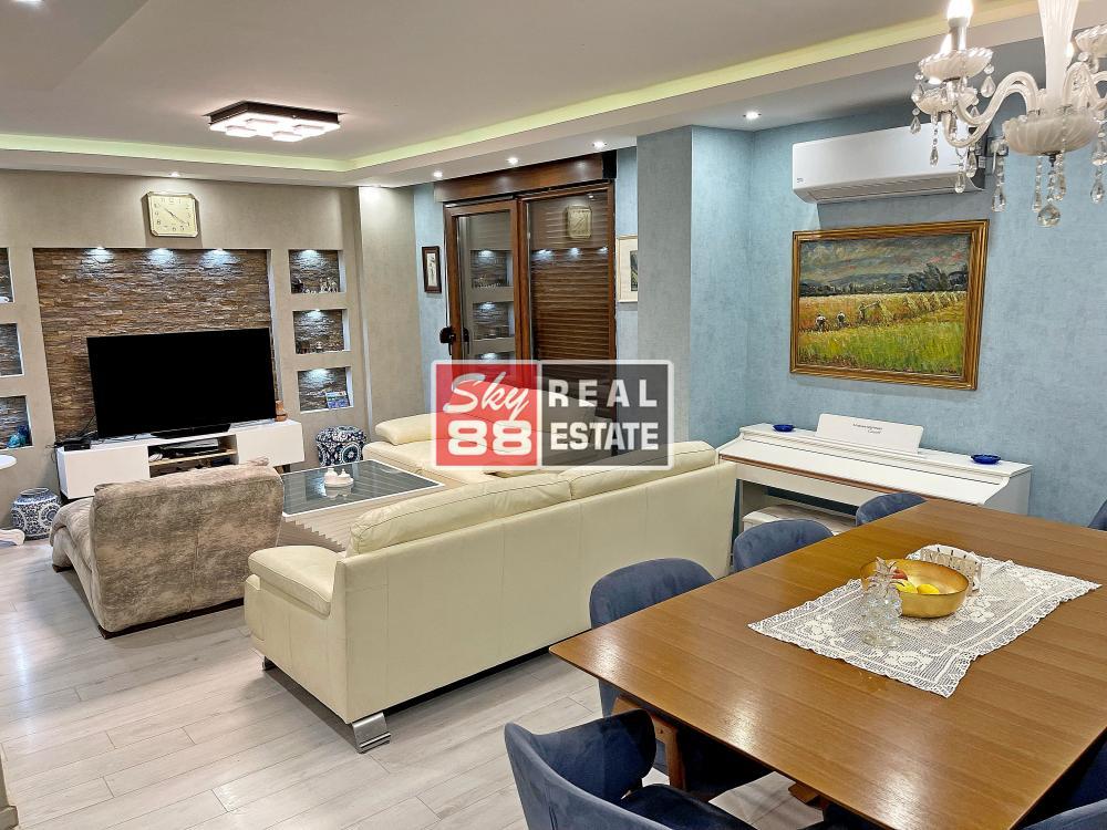 Stan na prodaju u Beogradu, Senjak, troiposoban, 100m2, cena 400000 evra