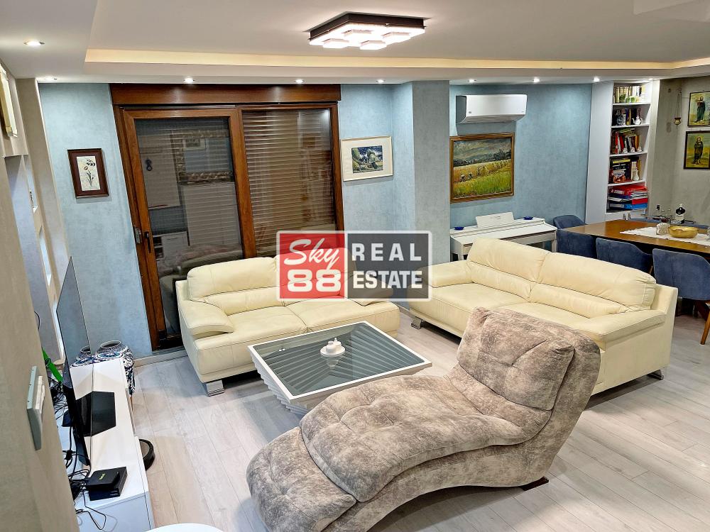 Stan na prodaju u Beogradu, Senjak, troiposoban, 100m2, cena 458000 evra