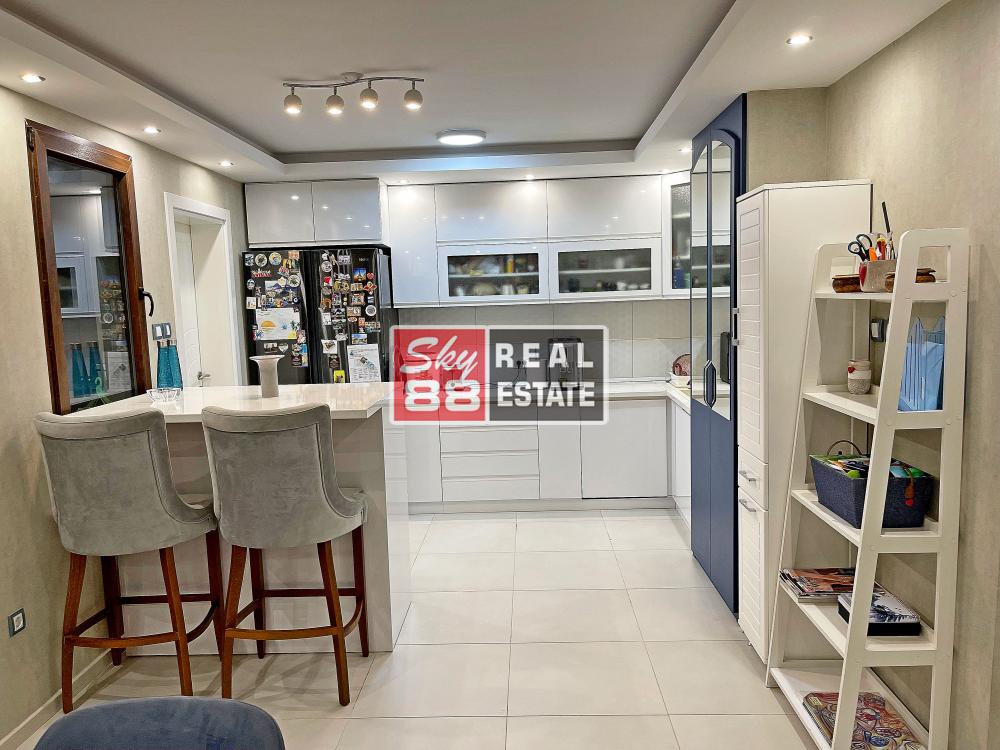 Stan na prodaju u Beogradu, Senjak, troiposoban, 100m2, cena 458000 evra