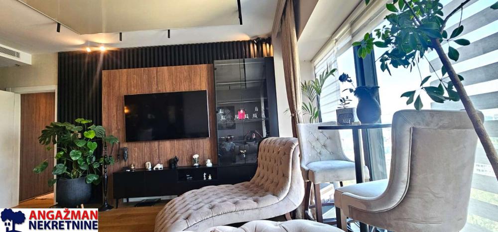 Stan na prodaju u Beogradu, Novi Beograd, dvosoban, 61m2, cena 460000 evra
