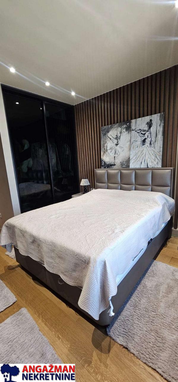 Stan na prodaju u Beogradu, Novi Beograd, dvosoban, 61m2, cena 460000 evra