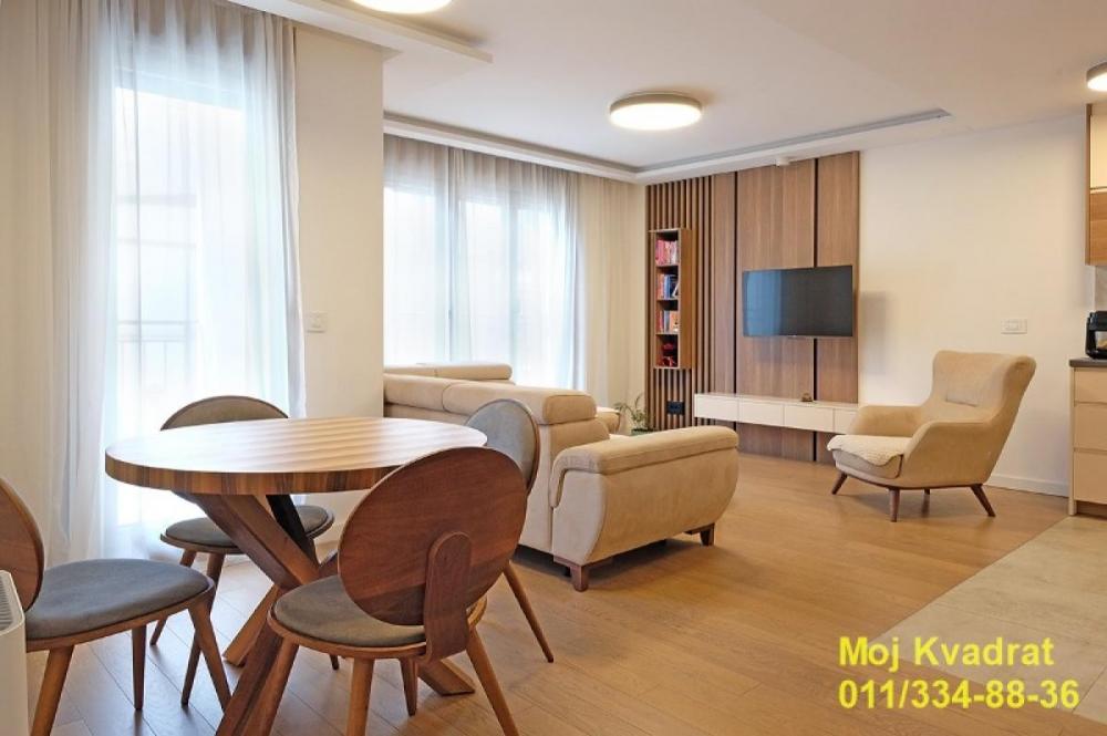 Stan na prodaju u Beogradu, Dedinje, troiposoban, 77m2, cena 285000 evra