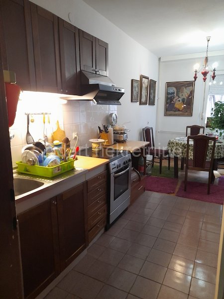 Stan na prodaju u Beogradu, Kalenić pijaca, cetvorosoban, 84m2, cena 360000 evra