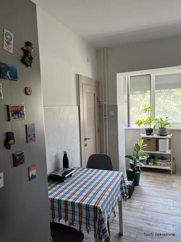 Stan na prodaju u Beogradu, Novi Beograd blok 8 (Paviljoni), dvosoban, 63m2, cena 229000 evra
