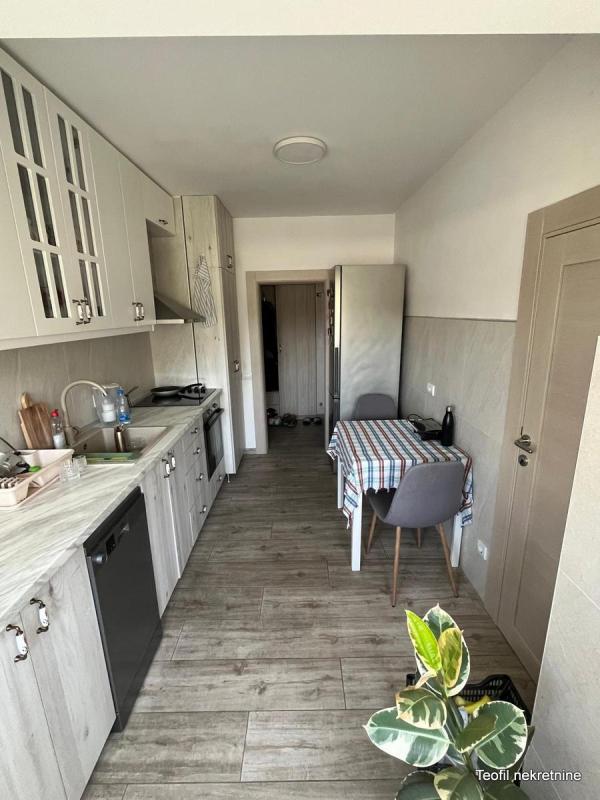 Stan na prodaju u Beogradu, Novi Beograd blok 8 (Paviljoni), dvosoban, 63m2, cena 229000 evra