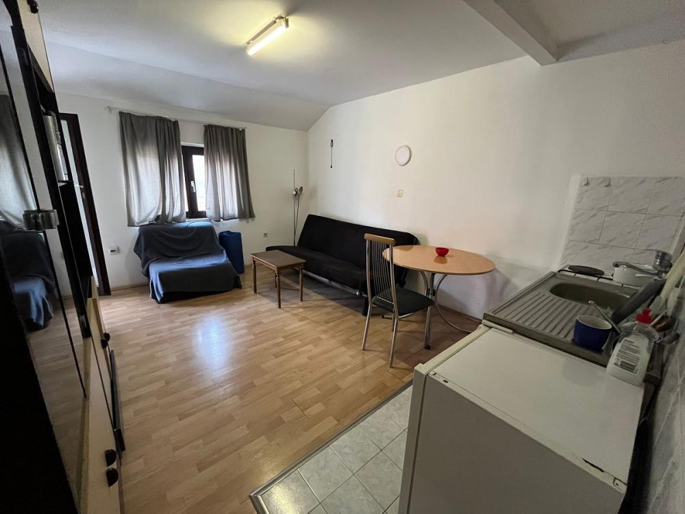 Stan na prodaju u Beogradu, Karaburma, dvosoban, 32m2, cena 55000 evra