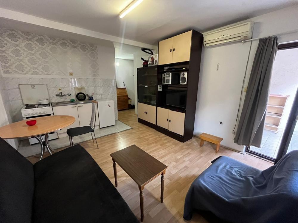 Stan na prodaju u Beogradu, Karaburma, dvosoban, 32m2, cena 55000 evra