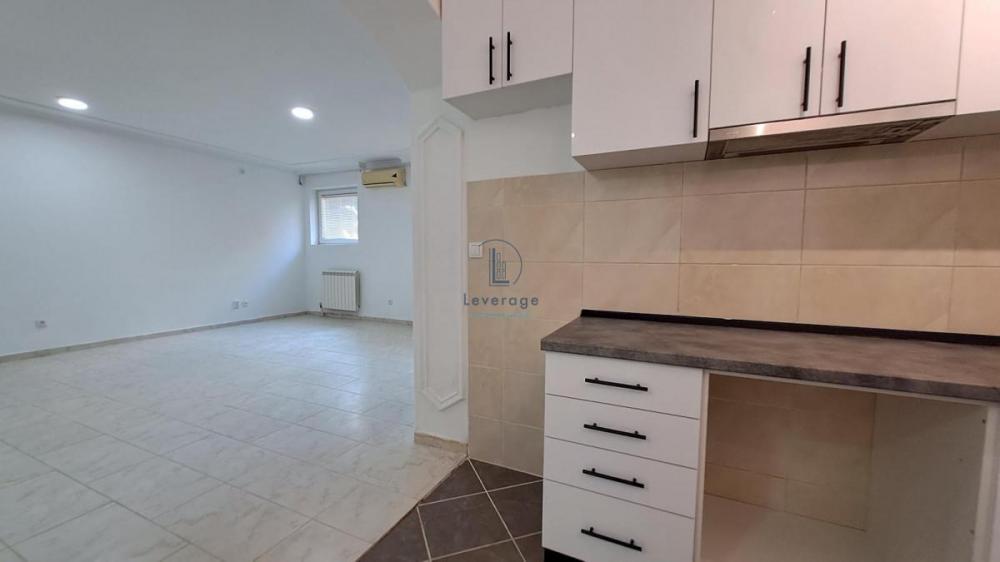 Stan na prodaju u Beogradu, Mirijevo, dvosoban, 52m2, cena 92000 evra