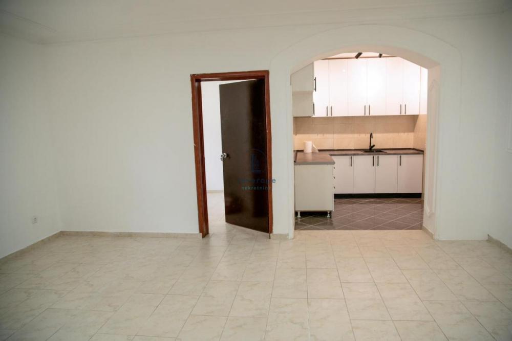 Stan na prodaju u Beogradu, Mirijevo, dvosoban, 52m2, cena 92000 evra