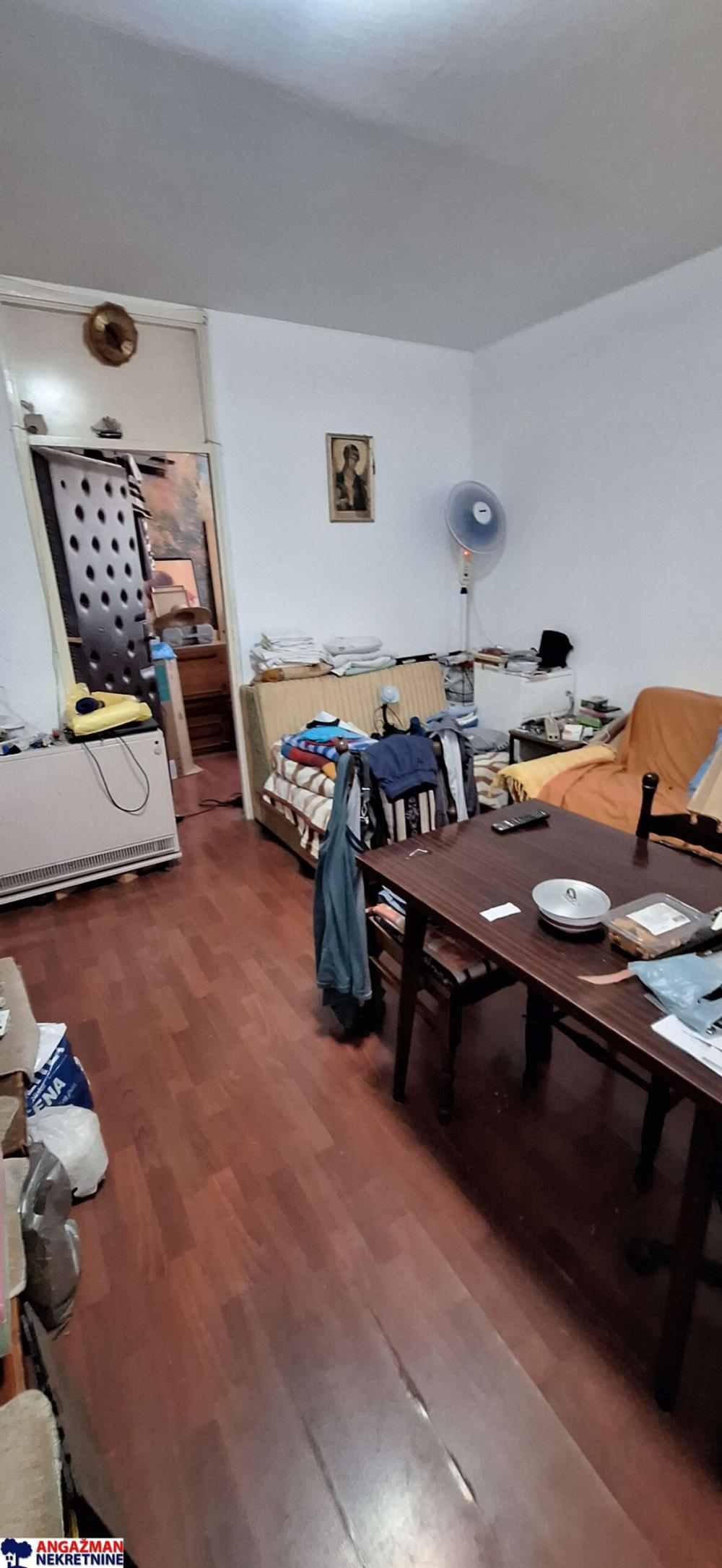 Stan na prodaju u Beogradu, Braće Jerković, dvoiposoban, 64m2, cena 162000 evra