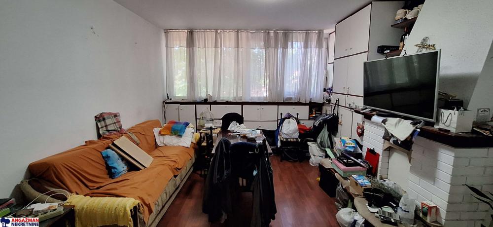 Stan na prodaju u Beogradu, Braće Jerković, dvoiposoban, 64m2, cena 162000 evra