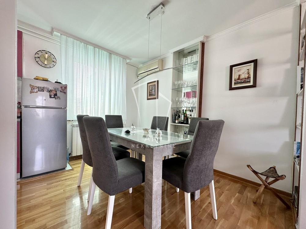 Stan na prodaju u Beogradu, Knez Mihailova, dvosoban, 48m2, cena 285000 evra