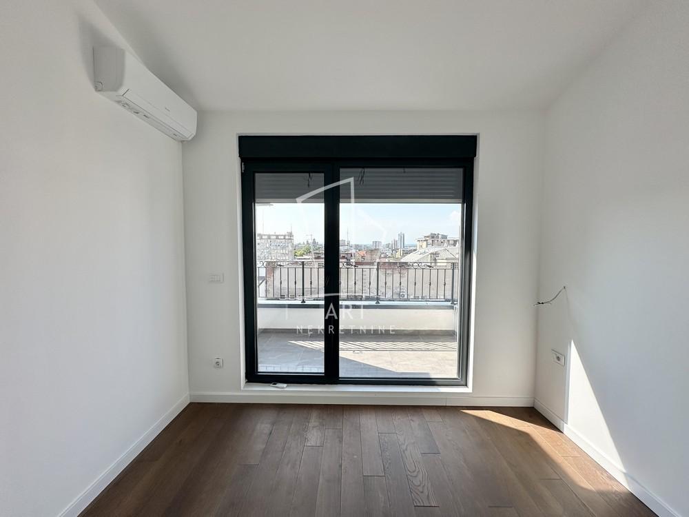 Stan na prodaju u Beogradu, Zvezdara, cetvorosoban, 92m2, cena 475000 evra
