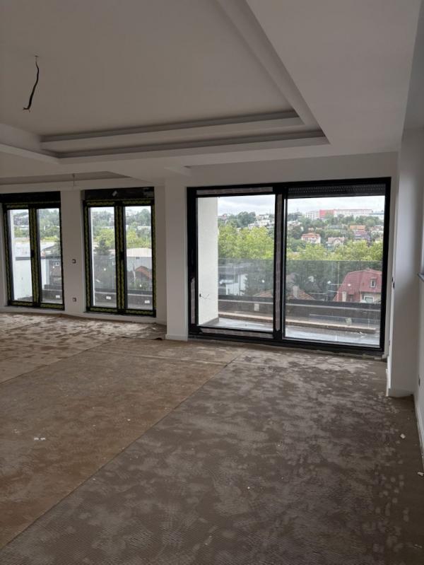 Stan na prodaju u Beogradu, Voždovac, 142m2, cena 610500 evra