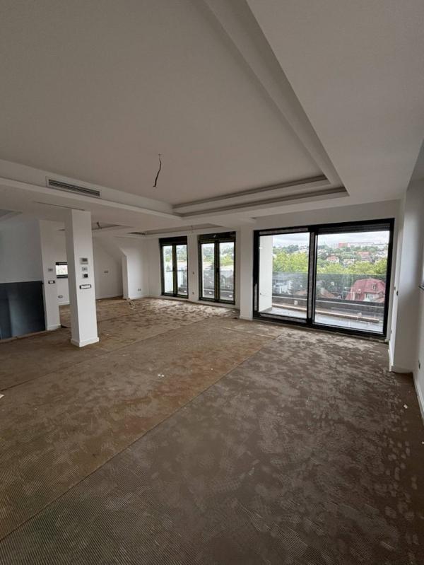 Stan na prodaju u Beogradu, Voždovac, 142m2, cena 610500 evra